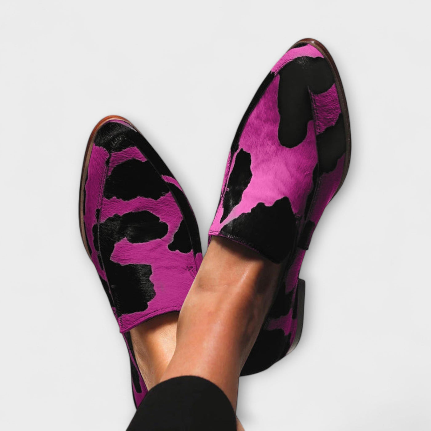 Loafersy w krowie łaty