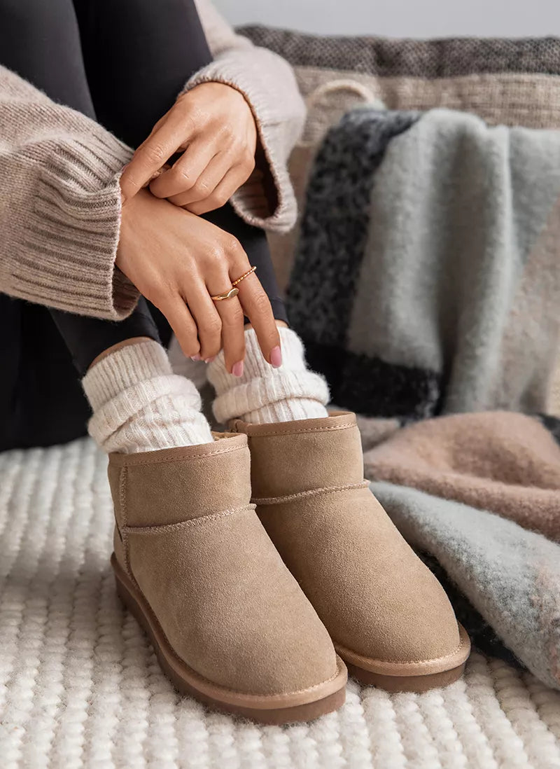Krótkie Zamszowe Buty Zimowe z Ciepłą Wyściółką