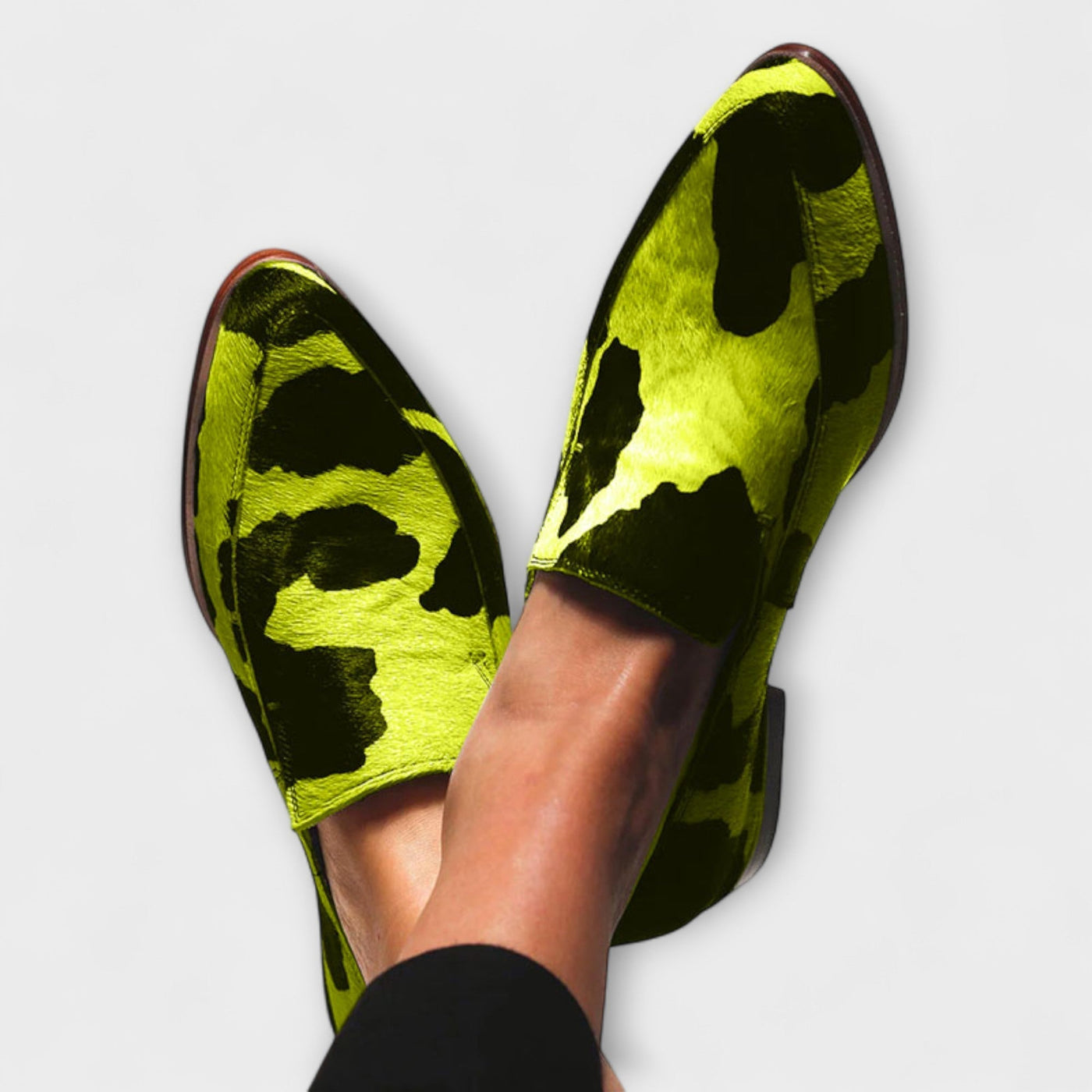 Loafersy w krowie łaty