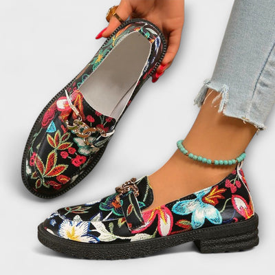 Wielokolorowe loafersy we wzór kwiatowy